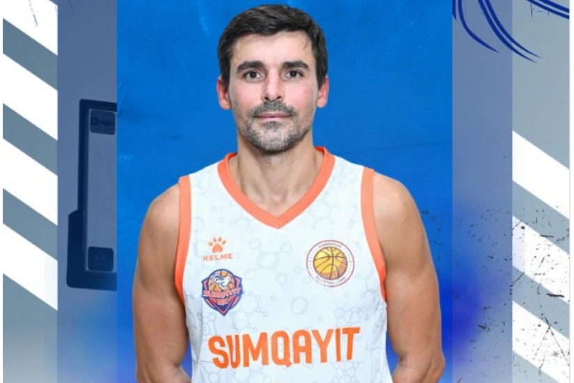 “Sumqayıt” 45 yaşlı oyunçu ilə vidalaşdı