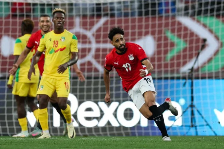 "Neftçi" və "Sumqayıt"ın futbolçuları oynadı?