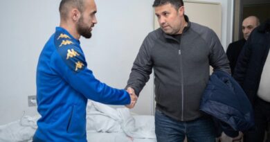 “Kəpəz” rəhbərliyi Veysəl Rzayevə baş çəkdi