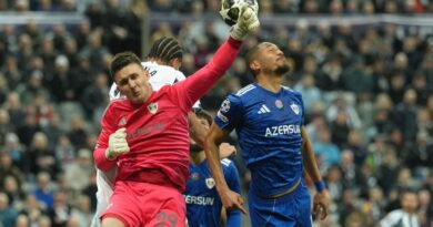 Koxalski özünü İngiltərə klublarına təklif etdi