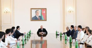 İlham Əliyev Azərbaycanın güləş millilərini qəbul etdi