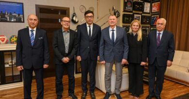 Fərid Qayıbov Dobromir Karamarinovu qəbul edib