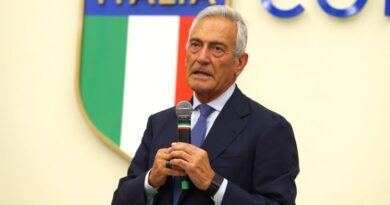 İtaliya futbolunda kütləvi istefa: Prezident də getdi, Buffon da