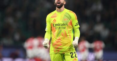 "Arsenal"ın qapıçısı əfsanələrin rekordlarını təkrarladı