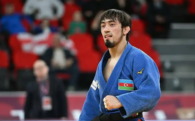 “Böyük Dəbilqə”: Ağayev qızıl medal qazandı
