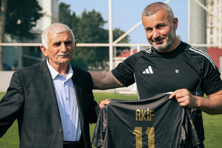 Qurban Qurbanov azarkeşin arzusunu gerçəkləşdirdi
