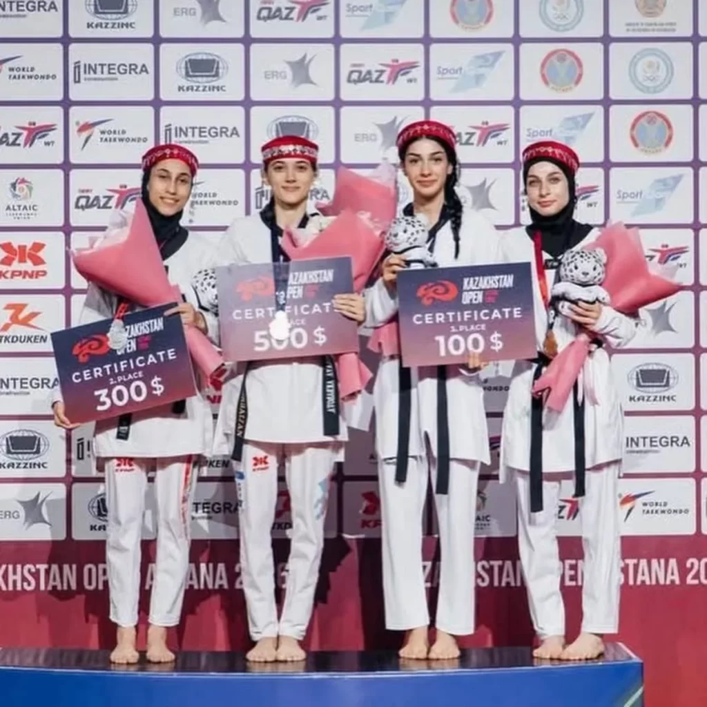Minayə Əkbərova Qazaxıstanda beynəlxalq turnirdə qızıl medal qazandı