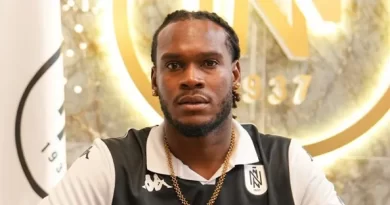 “Neftçi” müdafiəçi transfer etdi – RƏSMİ