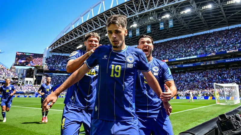 Bosniyalı futbolçu Messi və Yamalı geridə qoydu