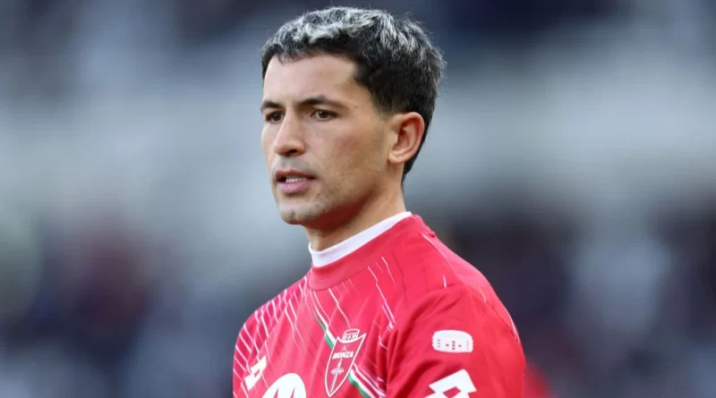“Qarabağ”ın potensial rəqibi məşhur futbolçunu alır