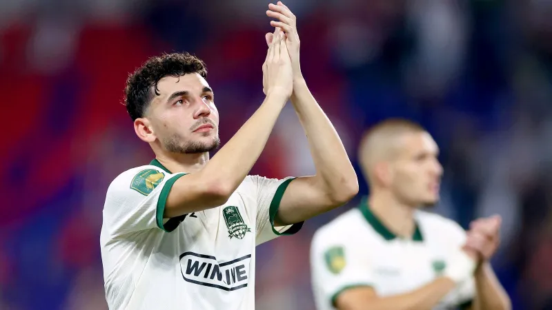 “Əl-Əhli” erməni futbolçunu 25 milyona aldı