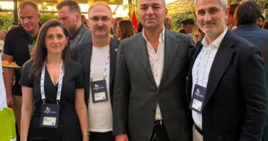 Qış İdman Növləri Federasiyasının nümayəndələri beynəlxalq konqresdə