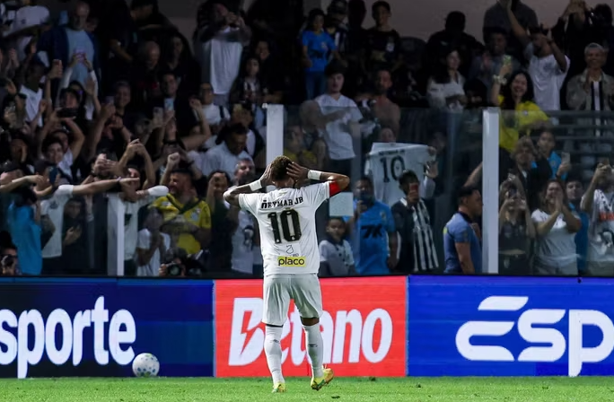 Neymar qol vurdu, “kart paylayaraq” qeyd etdi – FOTO