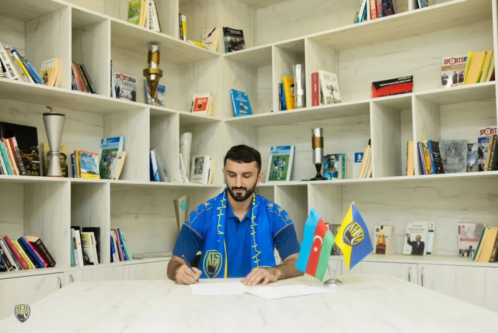 “Kəpəz”də yeni futbolçu – Rəsmi