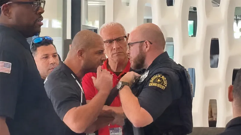DÇ-2026-da qalmaqal: Misir yığmasının direktoru polislə əlbəyaxa oldu – VİDEO