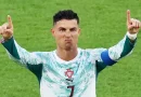Minlərlə azarkeş otelin qarşısına toplaşdı, Ronaldo eyvana çıxdı və… – VİDEO