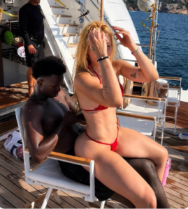 Vinisius onunla barışıb, tətildən romantik FOTO yayıldı 2 Vinisius onunla barışıb, tətildən romantik FOTO yayıldı